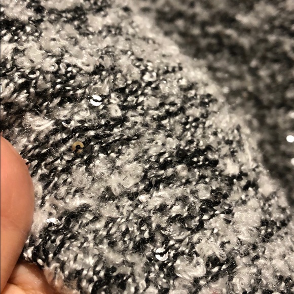 Sweater - Picture 2 of 4